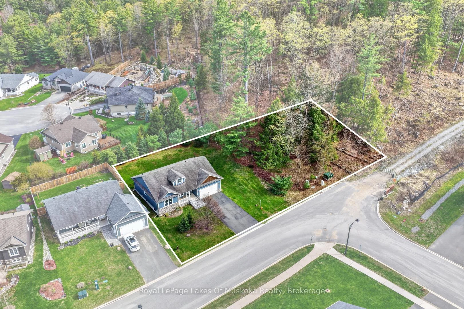 Photo 12 of 32 Gainsborough Road, Bracebridge, Monck (Bracebridge) — HOMEH