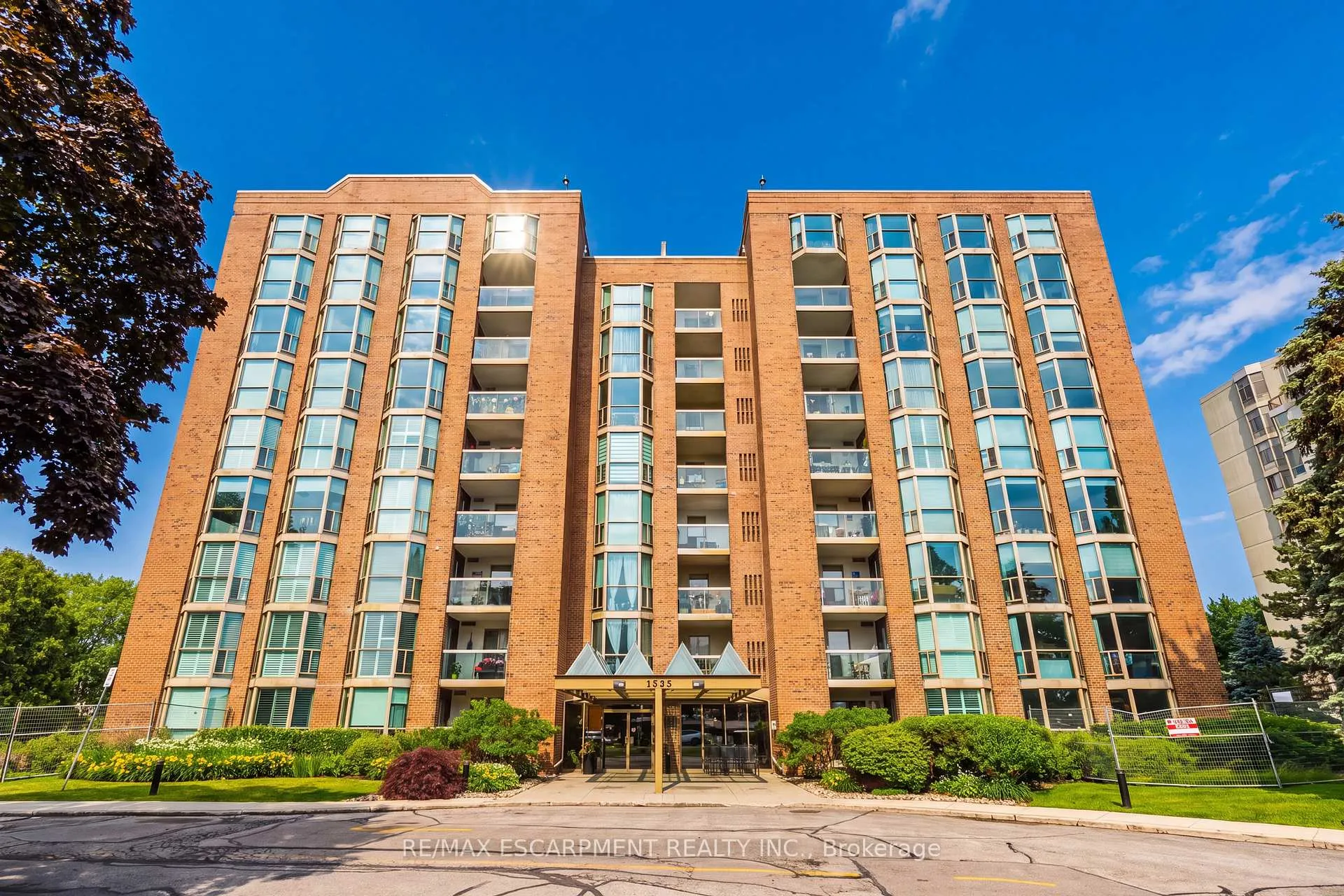 Photo 1 of Unit 605, 1225 North Shore Boulevard E, Burlington, Brant — HOMEH