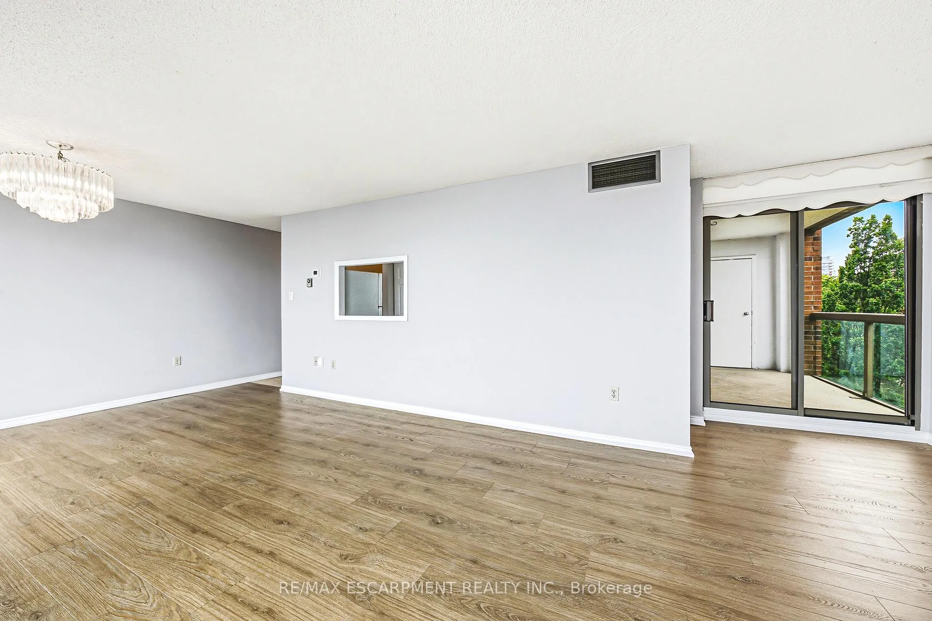 Photo 9 of Unit 605, 1225 North Shore Boulevard E, Burlington, Brant — HOMEH