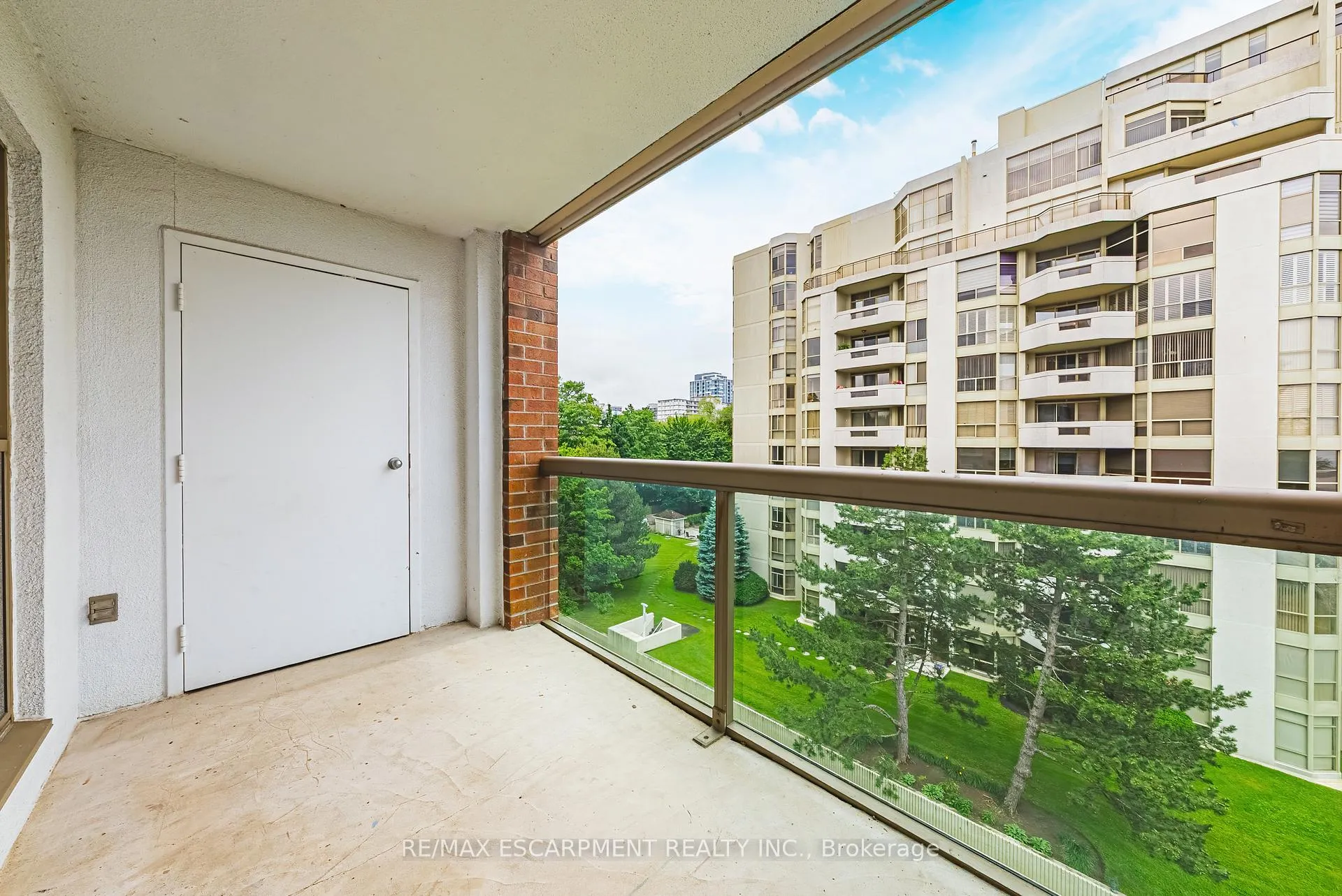 Photo 19 of Unit 605, 1225 North Shore Boulevard E, Burlington, Brant — HOMEH