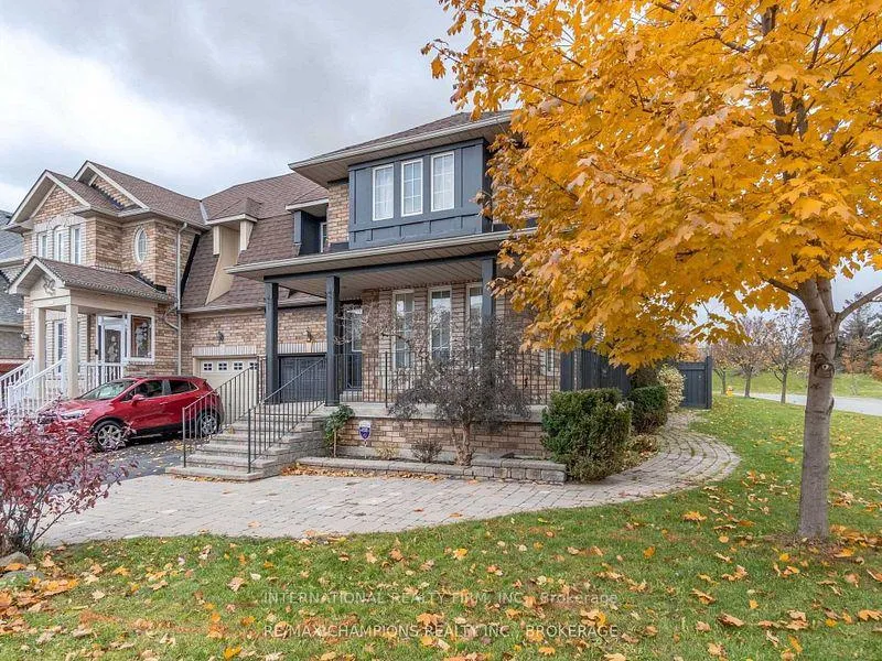 Photo 2 of 49 Convoy Crescent, Vaughan, Vellore Village — HOMEH