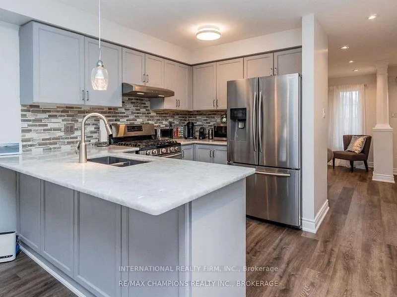 Photo 8 of 49 Convoy Crescent, Vaughan, Vellore Village — HOMEH