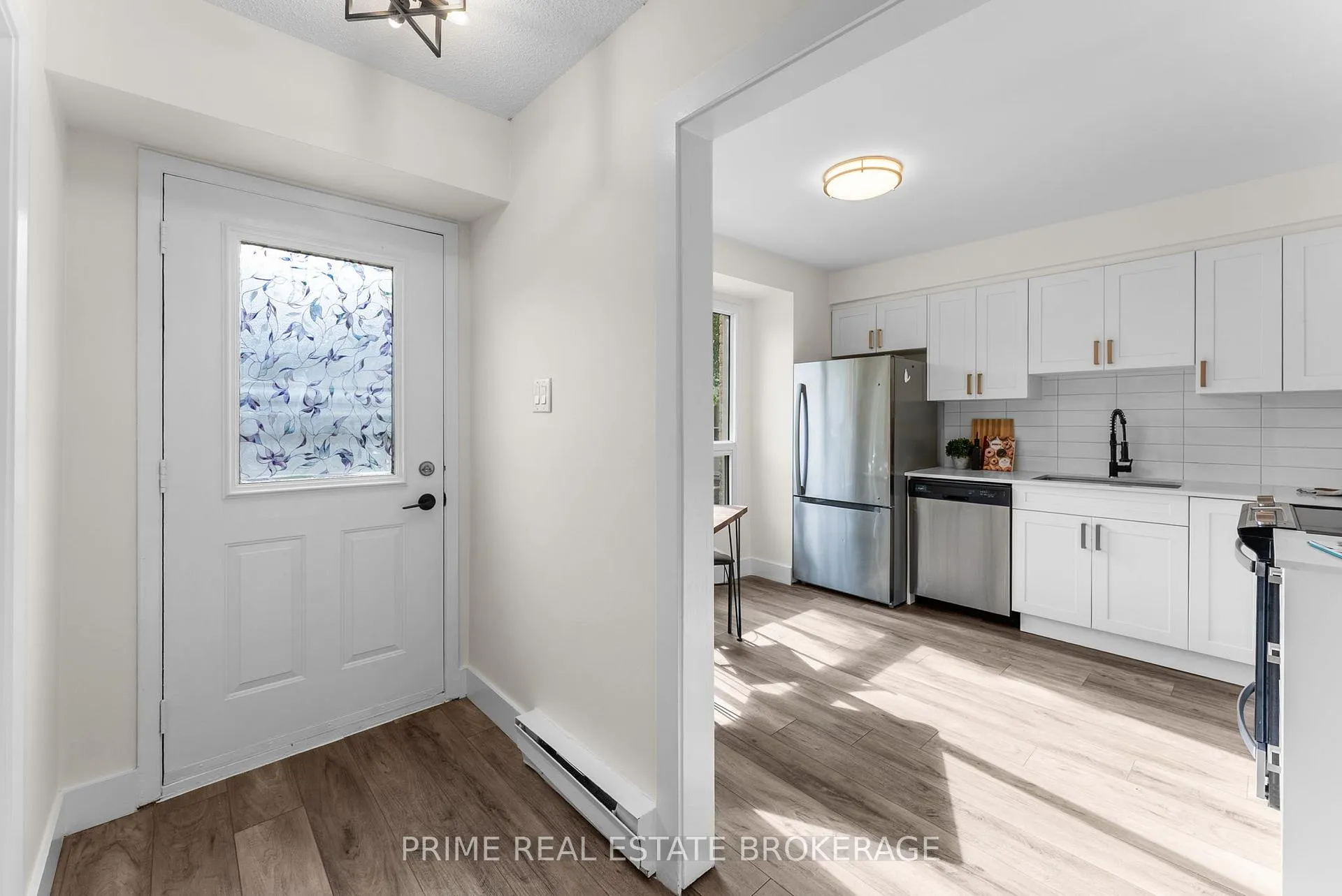 Photo 5 of Unit 51, 678 Upper Queen Street, London, South R — HOMEH