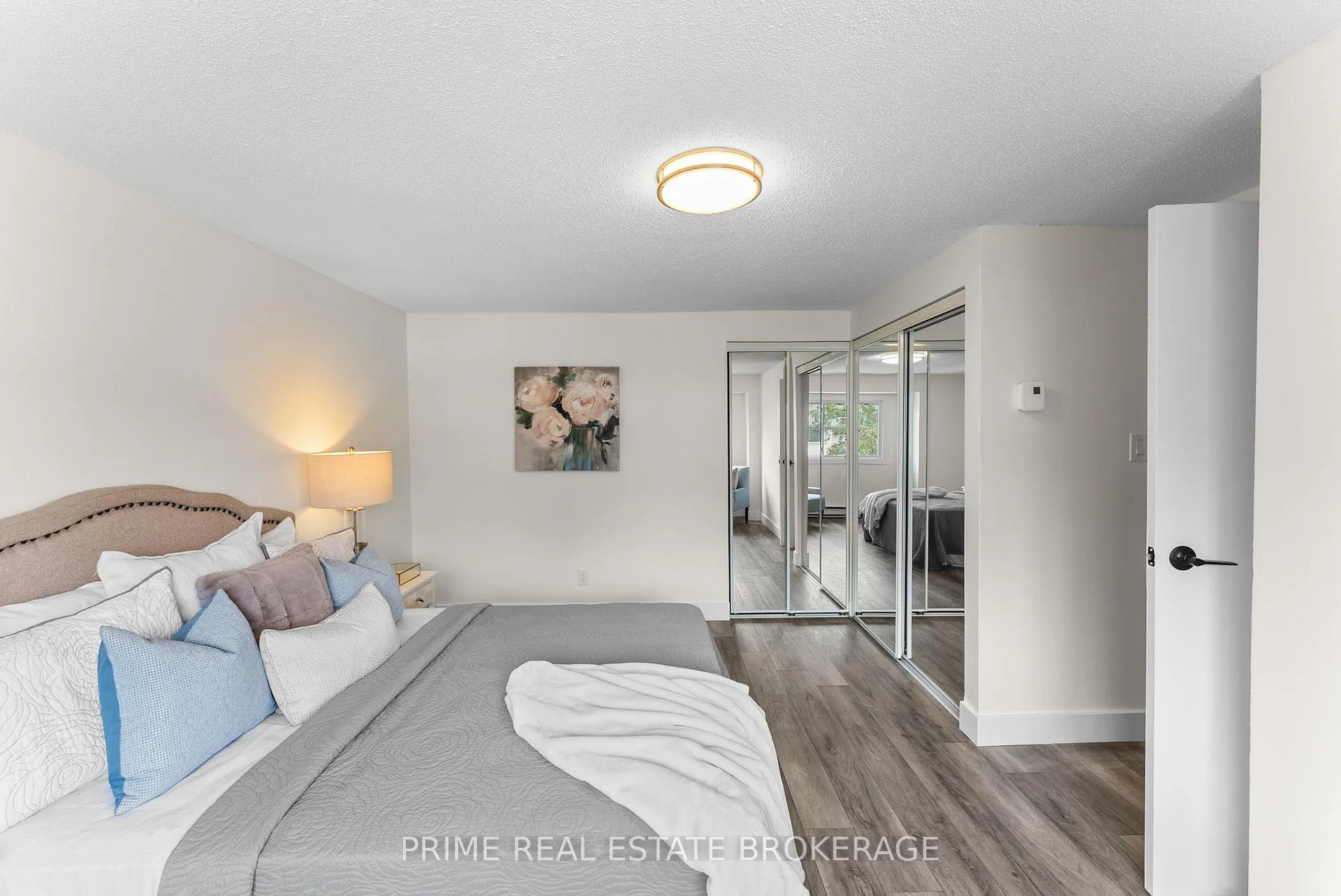 Photo 14 of Unit 51, 678 Upper Queen Street, London, South R — HOMEH