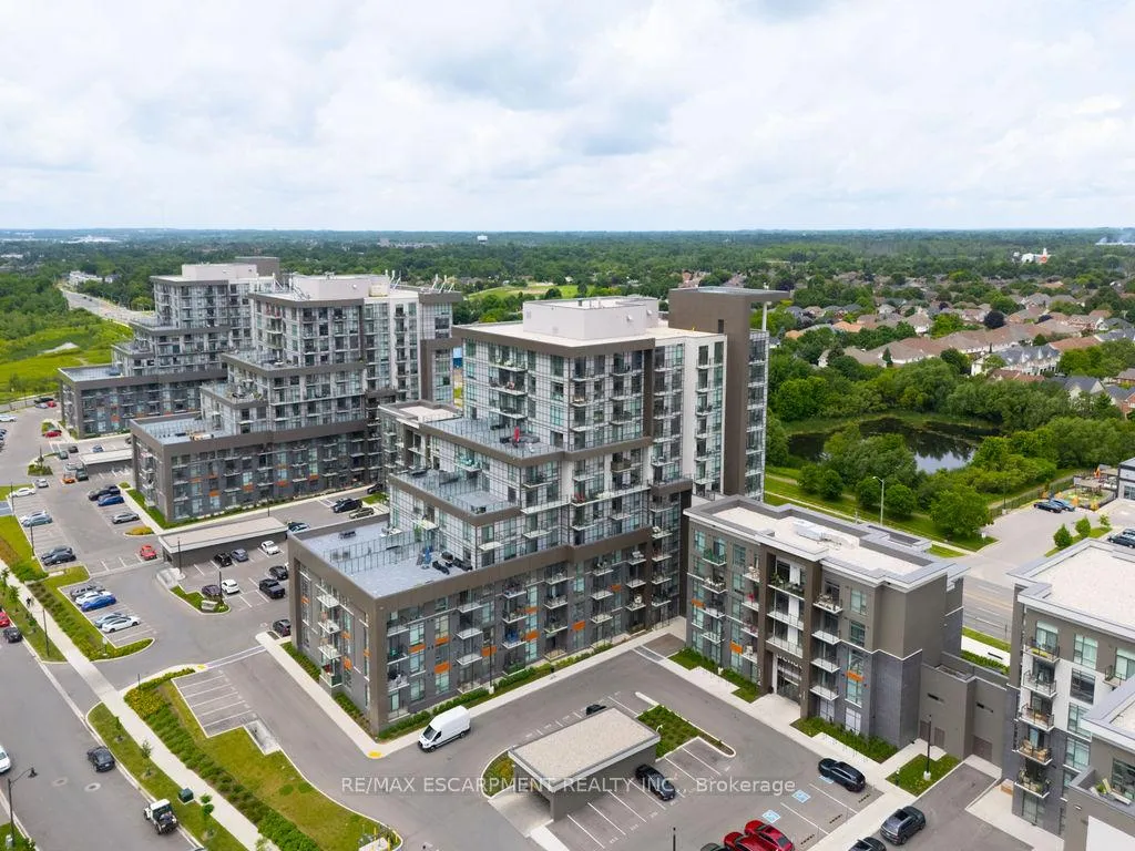 Photo 3 of Unit 314, 470 Dundas Street E, Hamilton, Waterdown — HOMEH