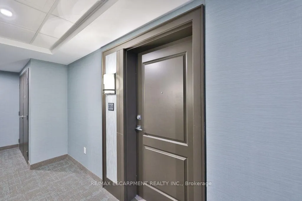 Photo 5 of Unit 314, 470 Dundas Street E, Hamilton, Waterdown — HOMEH
