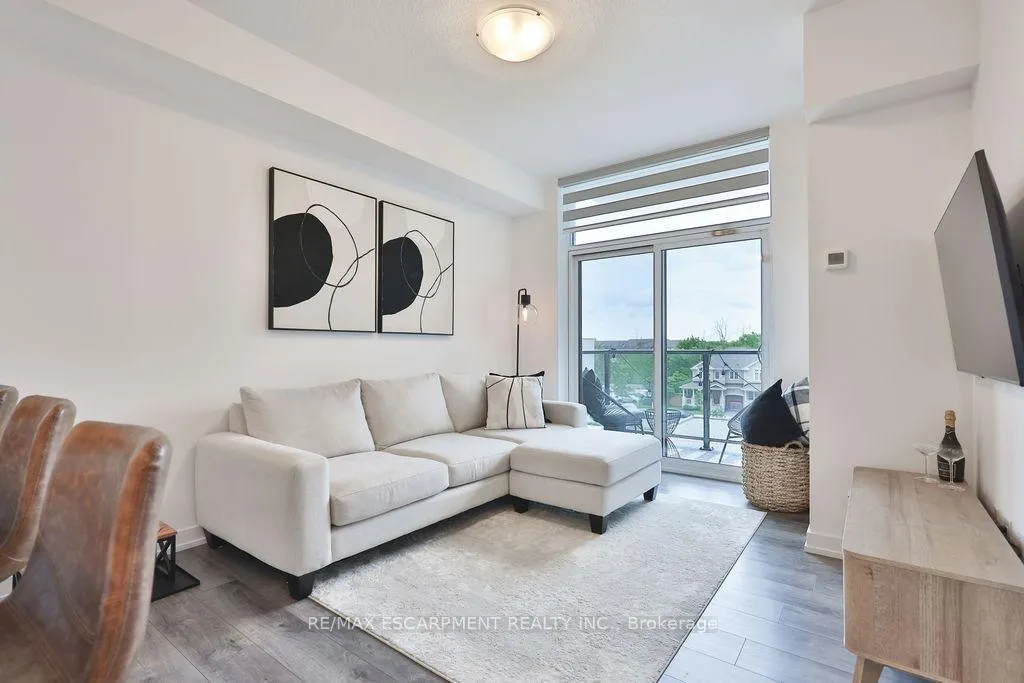 Photo 8 of Unit 314, 470 Dundas Street E, Hamilton, Waterdown — HOMEH