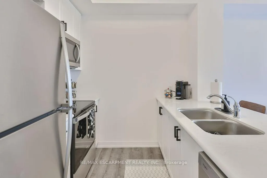 Photo 15 of Unit 314, 470 Dundas Street E, Hamilton, Waterdown — HOMEH