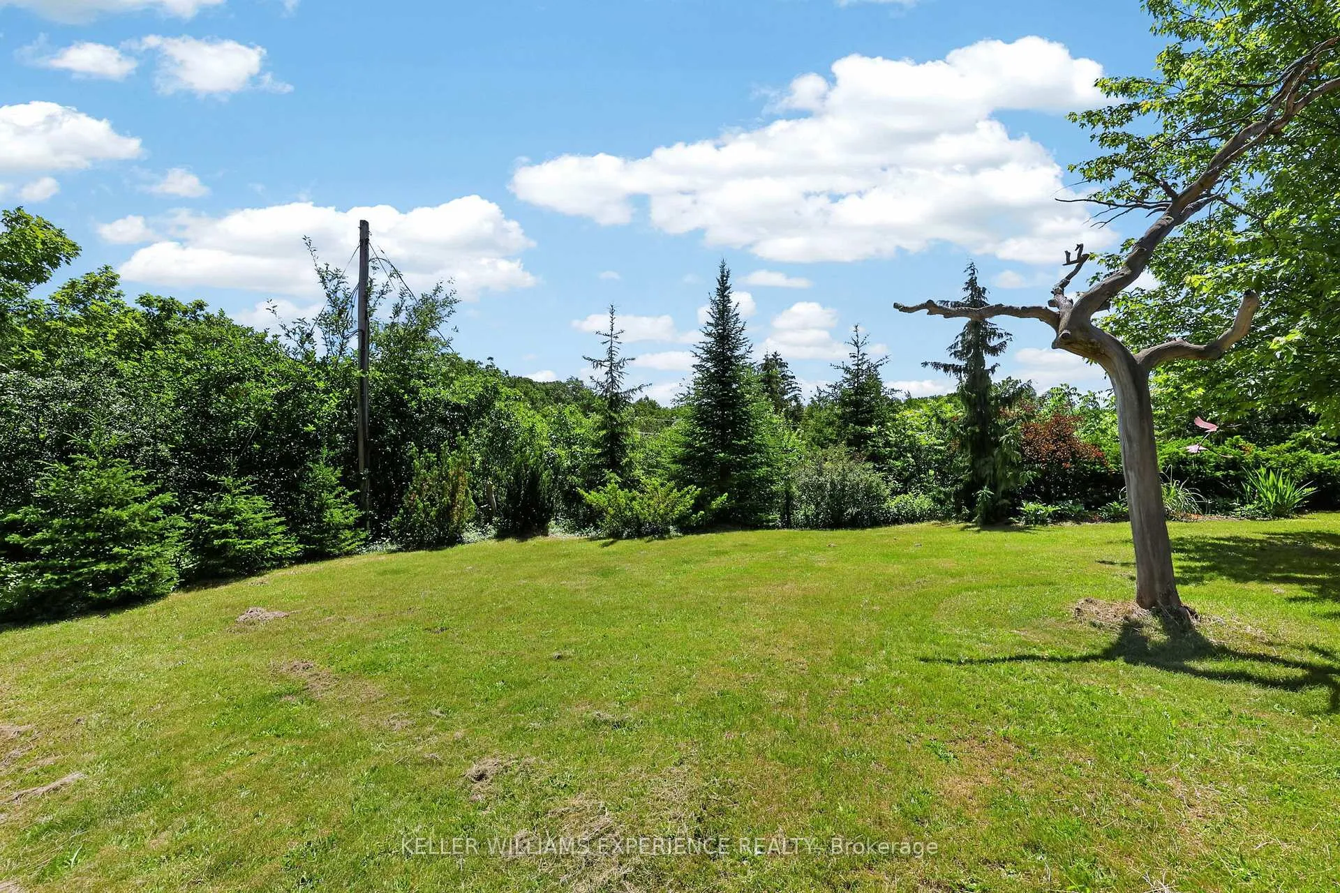 Photo 37 of 68 Royal Oak Drive, Barrie, South Shore — HOMEH