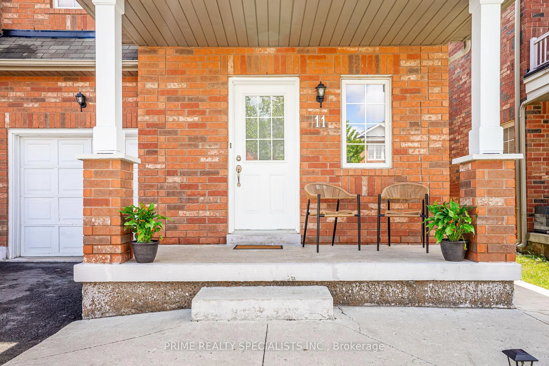 Photo 4 of 11 Commodore Drive, Brampton, Credit Valley — HOMEH