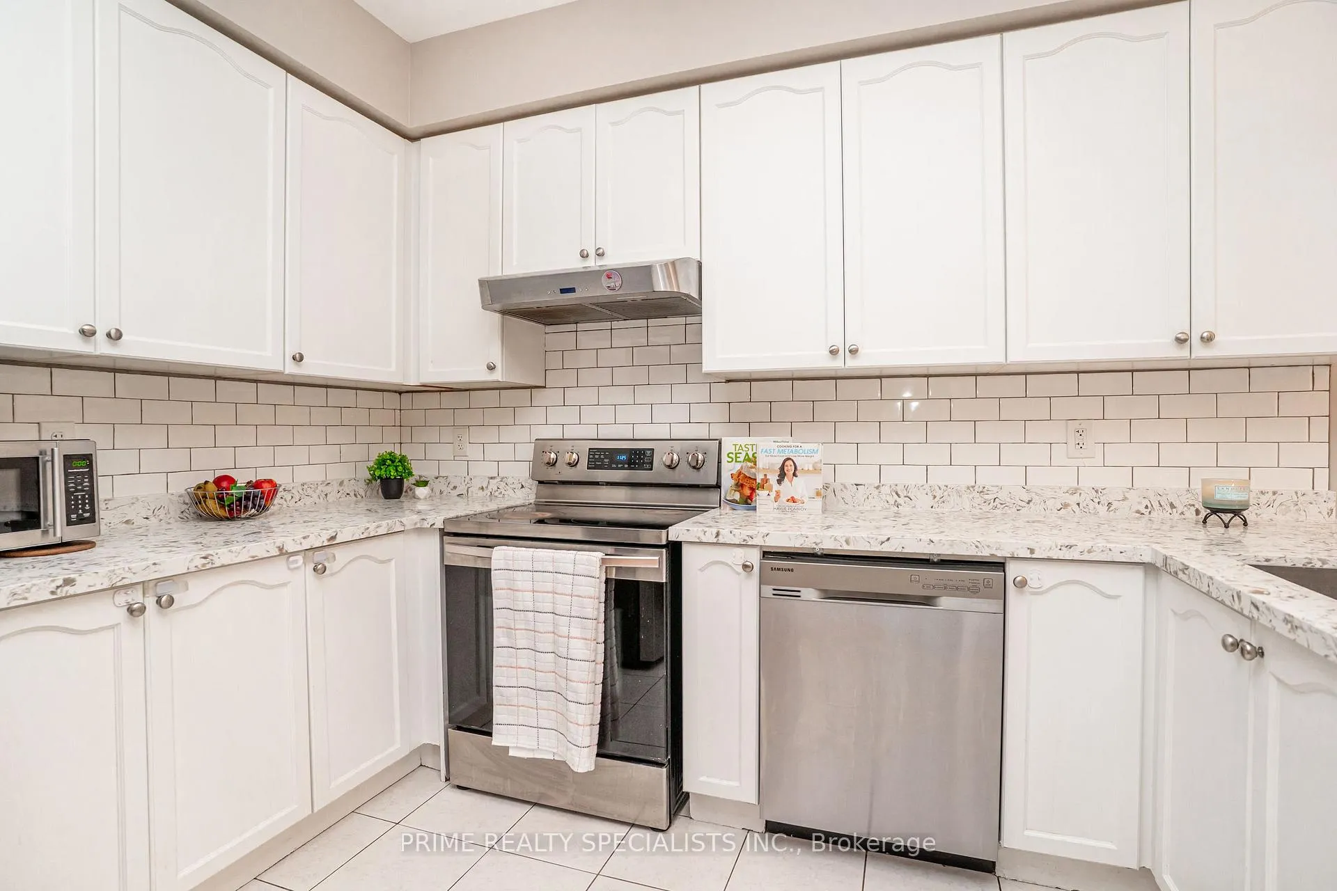 Photo 15 of 11 Commodore Drive, Brampton, Credit Valley — HOMEH
