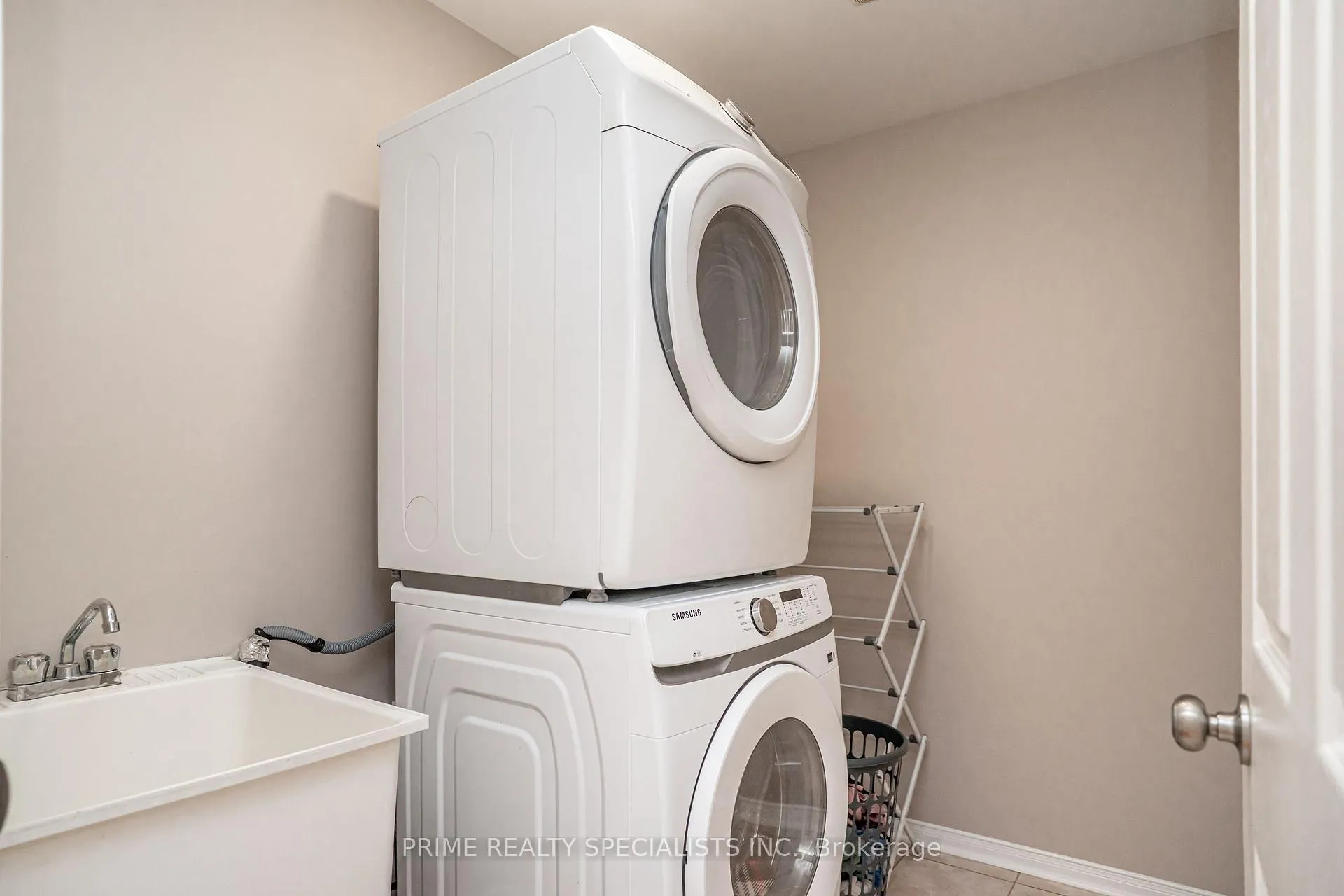 Photo 35 of 11 Commodore Drive, Brampton, Credit Valley — HOMEH