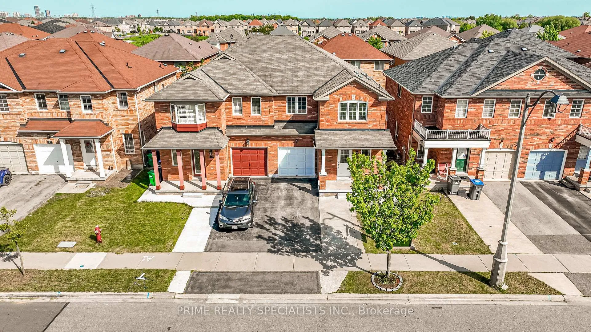 Photo 42 of 11 Commodore Drive, Brampton, Credit Valley — HOMEH