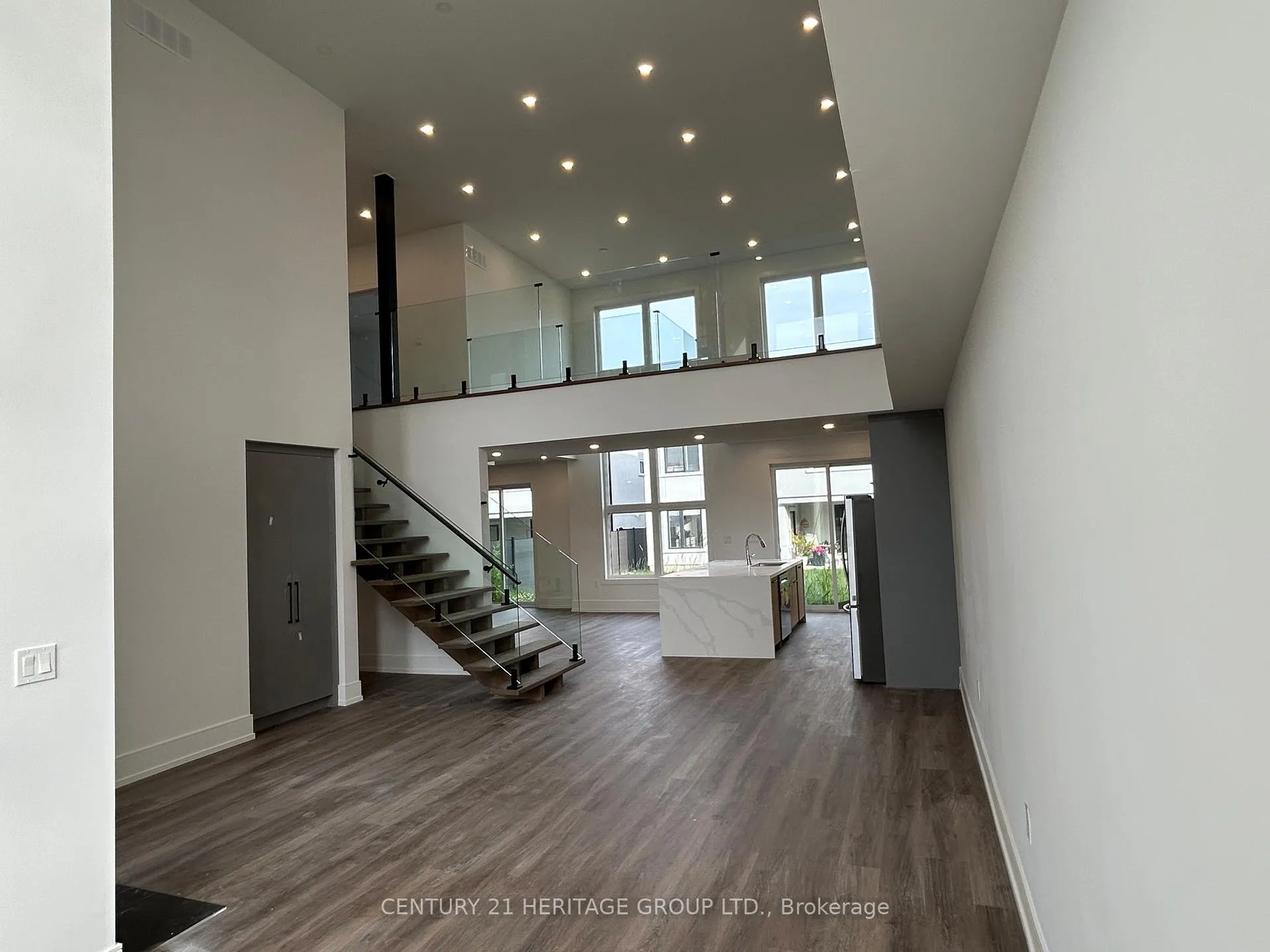 Photo 3 of 3716 Quayside Drive, Severn, West Shore — HOMEH