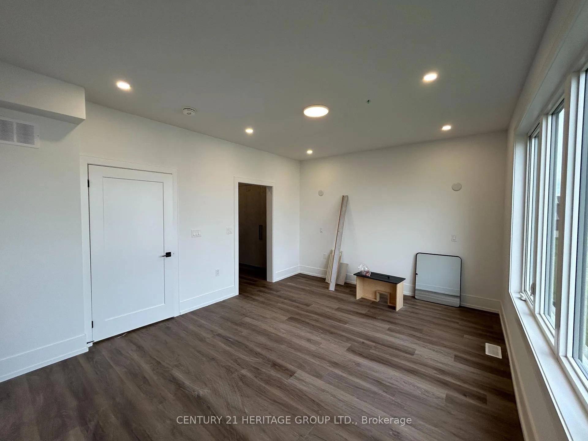 Photo 11 of 3716 Quayside Drive, Severn, West Shore — HOMEH