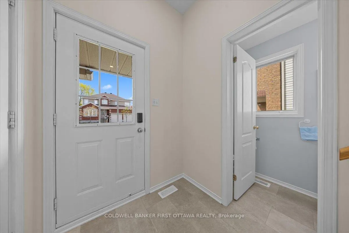 Photo 4 of 22 Cloutier Street, Ottawa, Barrhaven - Longfields — HOMEH