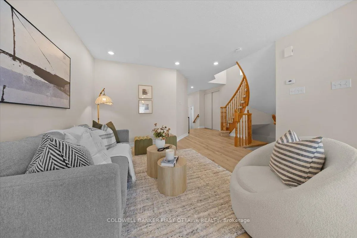 Photo 10 of 22 Cloutier Street, Ottawa, Barrhaven - Longfields — HOMEH