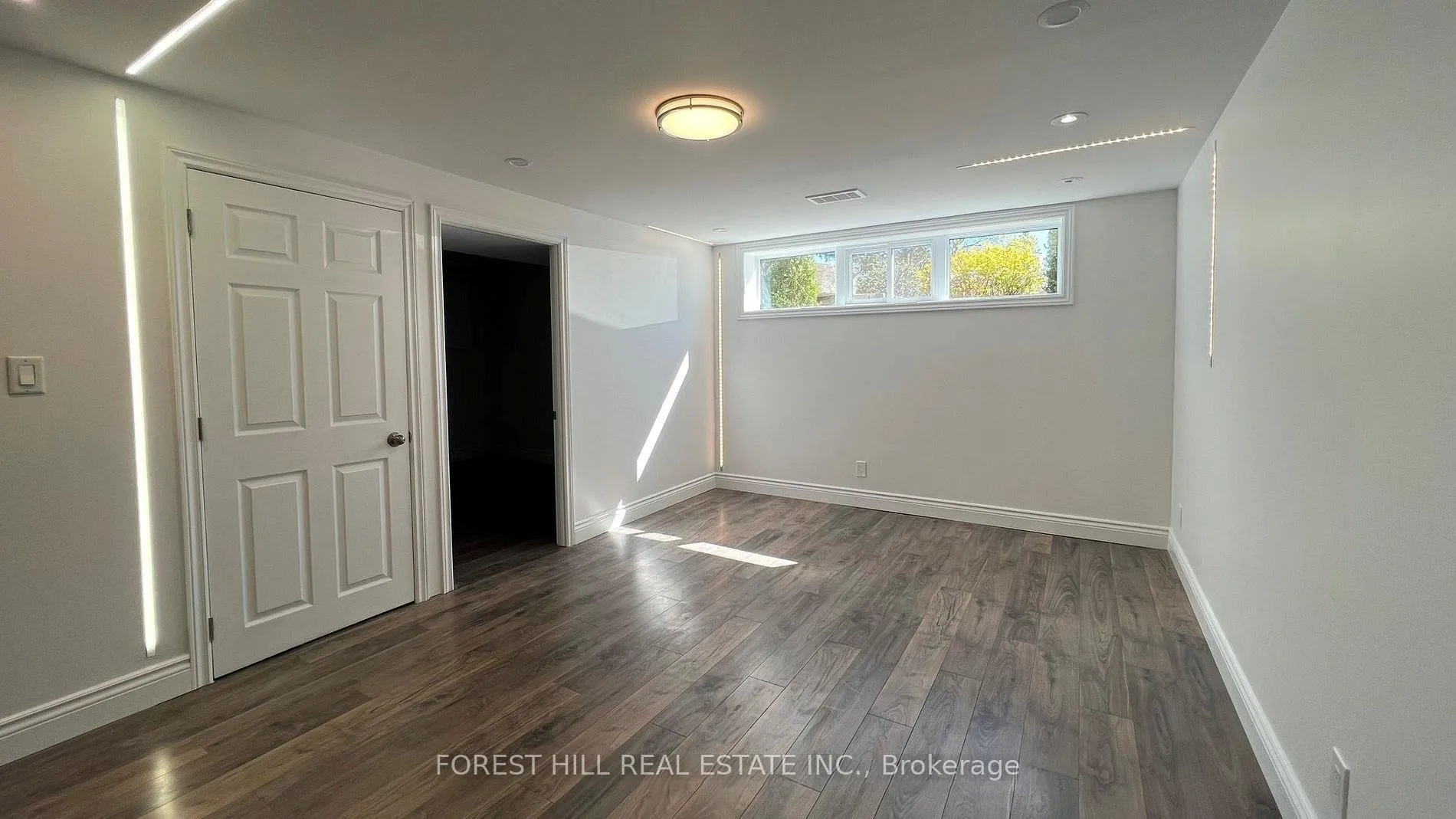 Photo 10 of Unit Lower, 18 Boulding Drive, Aurora, Aurora Heights — HOMEH