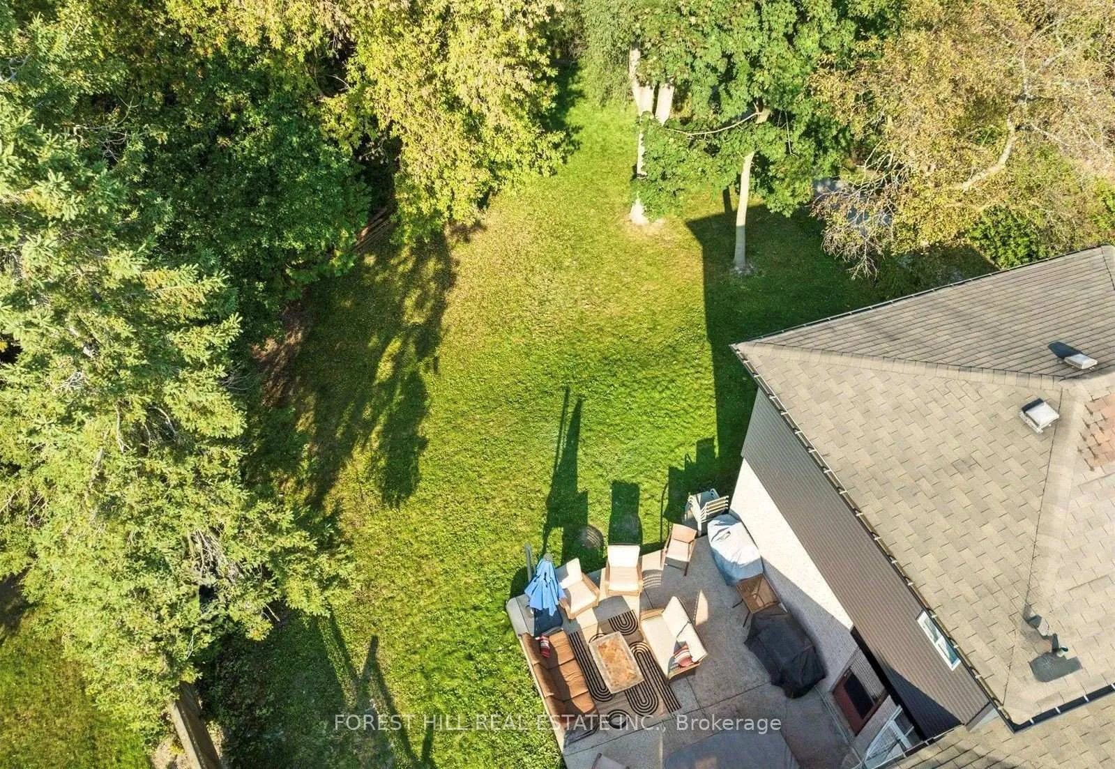 Photo 15 of Unit Lower, 18 Boulding Drive, Aurora, Aurora Heights — HOMEH