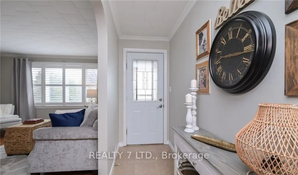 Photo 2 of 270 James Street E, Orillia — HOMEH