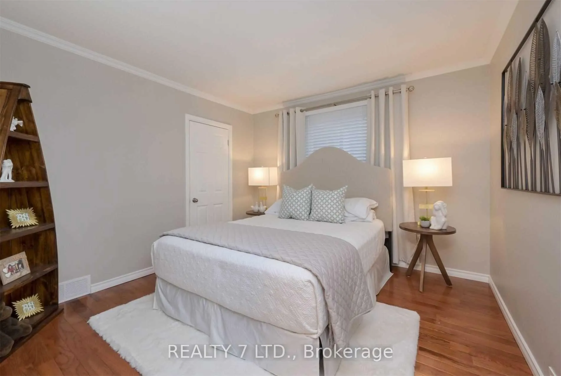 Photo 7 of 270 James Street E, Orillia — HOMEH