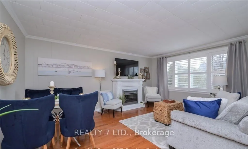 Photo 11 of 270 James Street E, Orillia — HOMEH