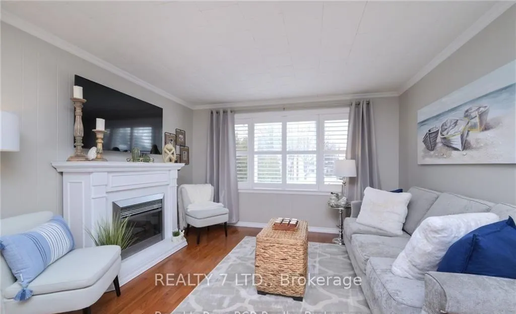 Photo 12 of 270 James Street E, Orillia — HOMEH