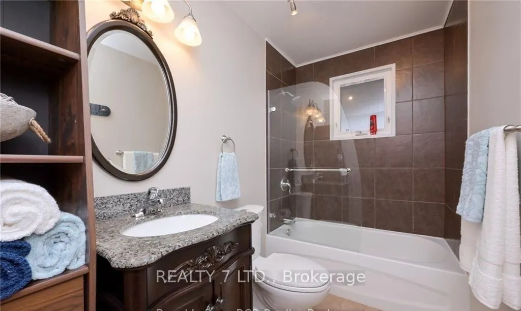 Photo 13 of 270 James Street E, Orillia — HOMEH