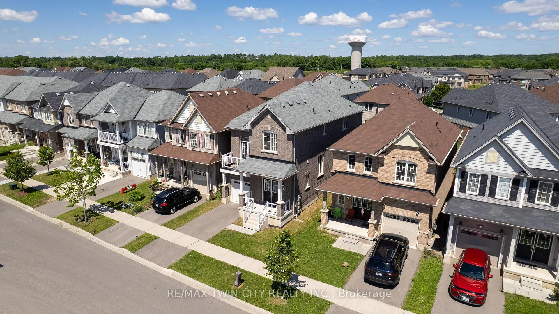 Photo 32 of 46 Munro Circle, Brantford — HOMEH