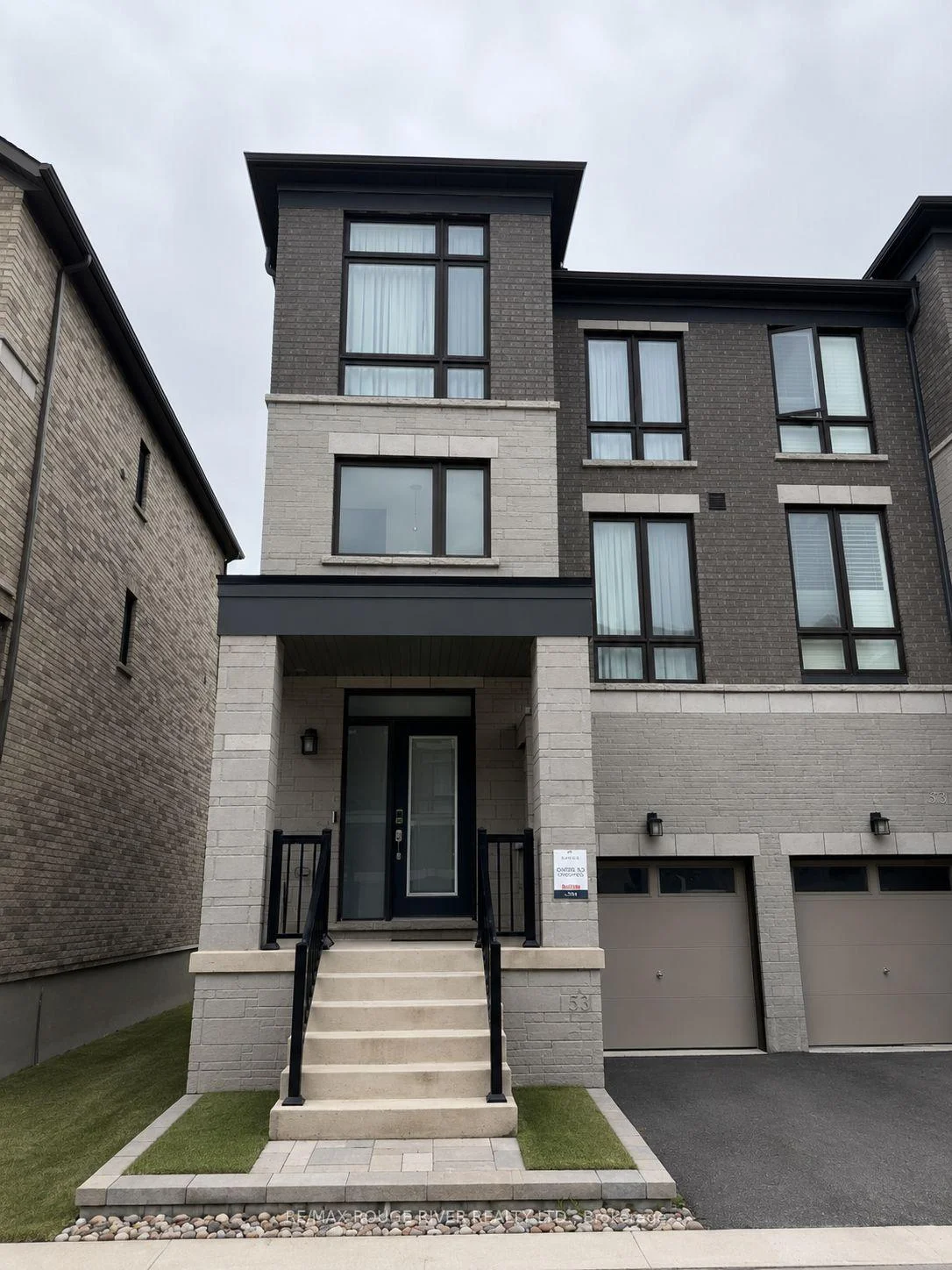 Photo 7 of 31 Douet Lane, Ajax, South East — HOMEH