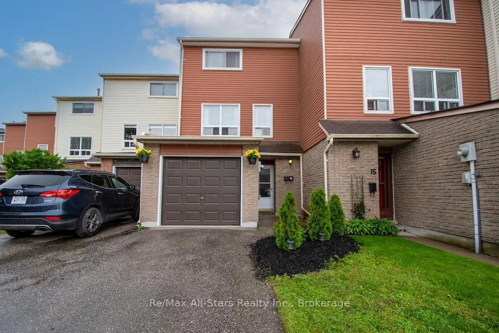Photo 2 of Unit 16, 72 Martin Road, Clarington, Bowmanville — HOMEH