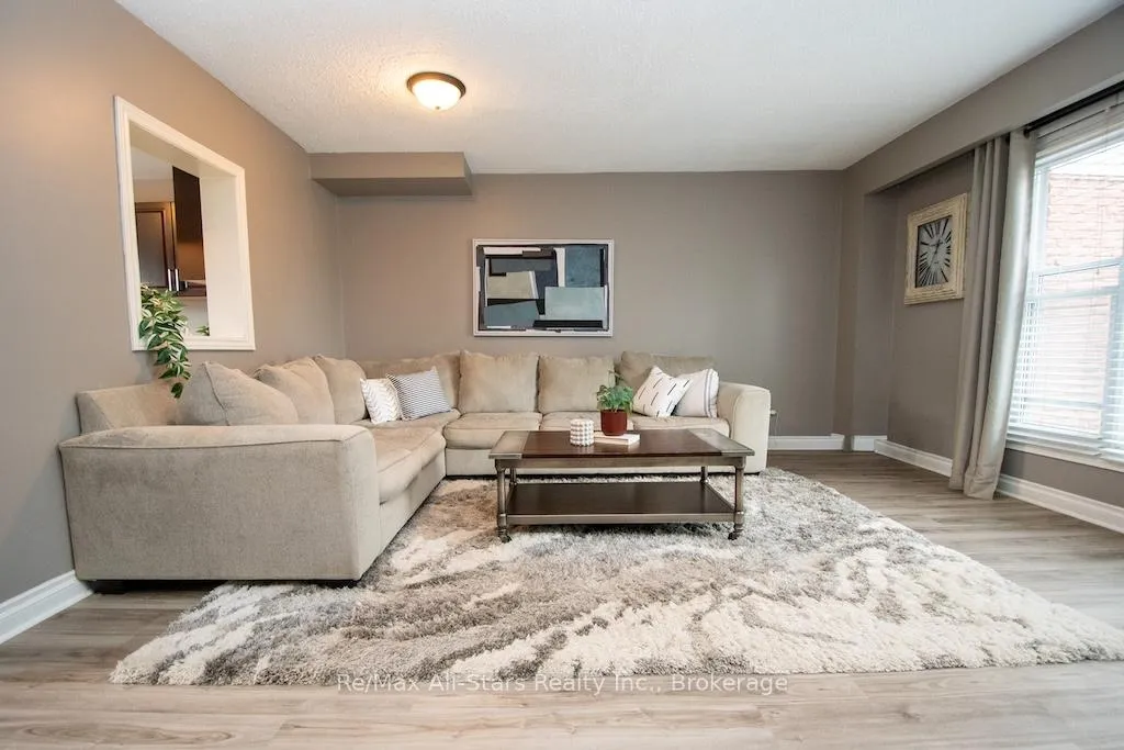 Photo 12 of Unit 16, 72 Martin Road, Clarington, Bowmanville — HOMEH