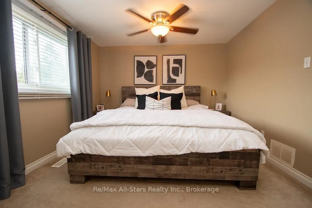 Photo 18 of Unit 16, 72 Martin Road, Clarington, Bowmanville — HOMEH
