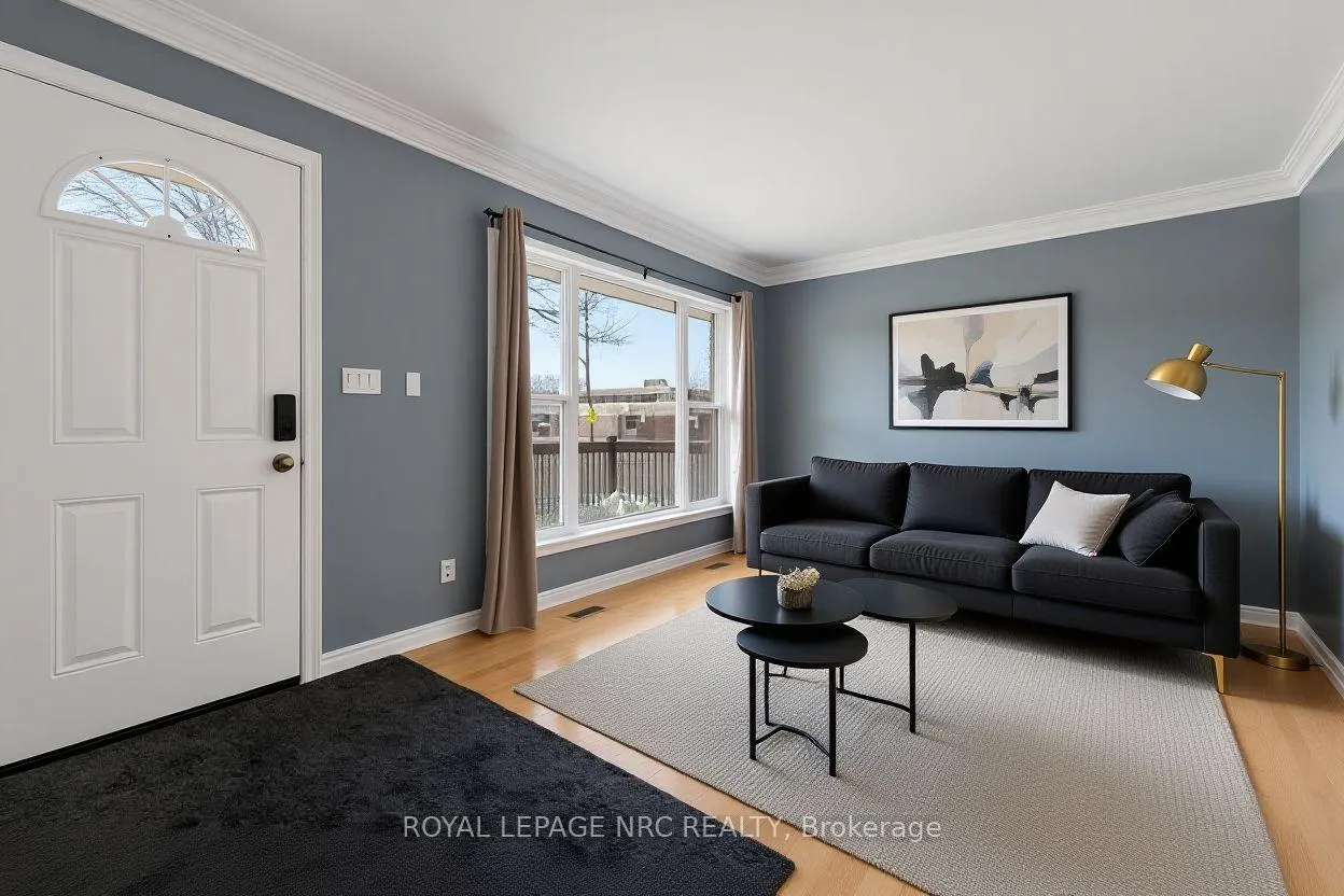 Photo 2 of 162 Ryerson Street, Thorold, Thorold Downtown — HOMEH