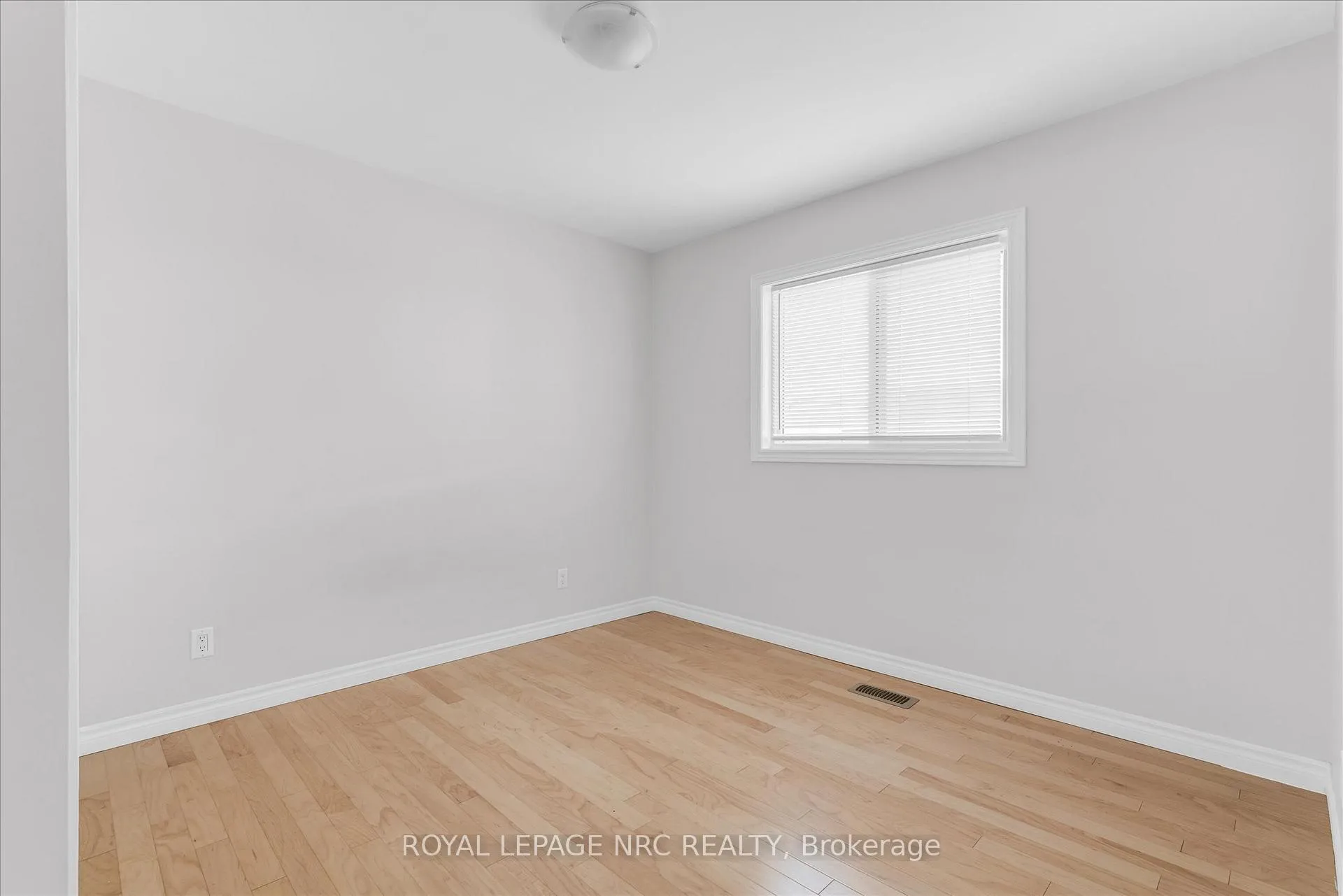 Photo 15 of 162 Ryerson Street, Thorold, Thorold Downtown — HOMEH