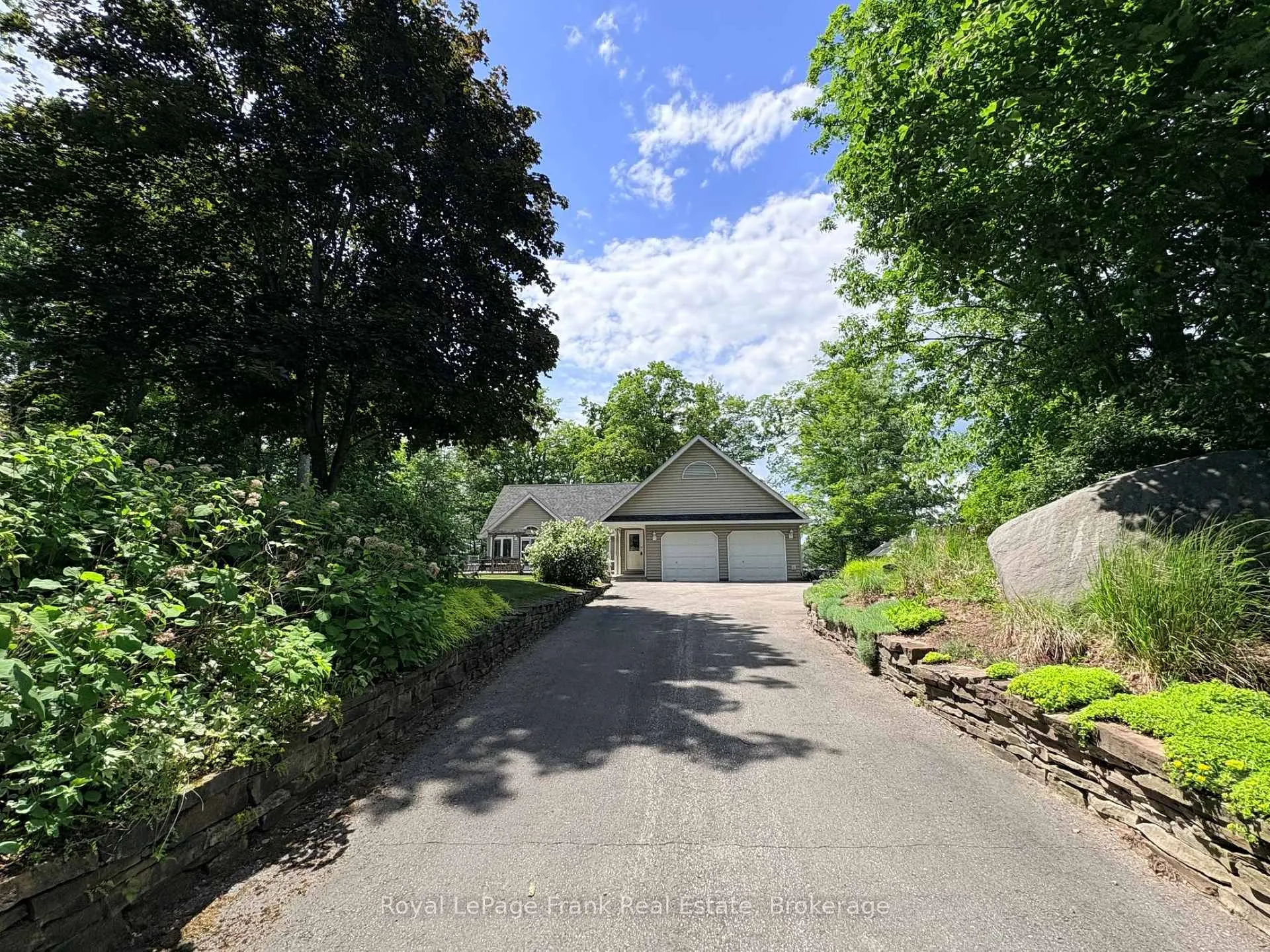 Photo 49 of 2864 Antelope Trail, Selwyn — HOMEH