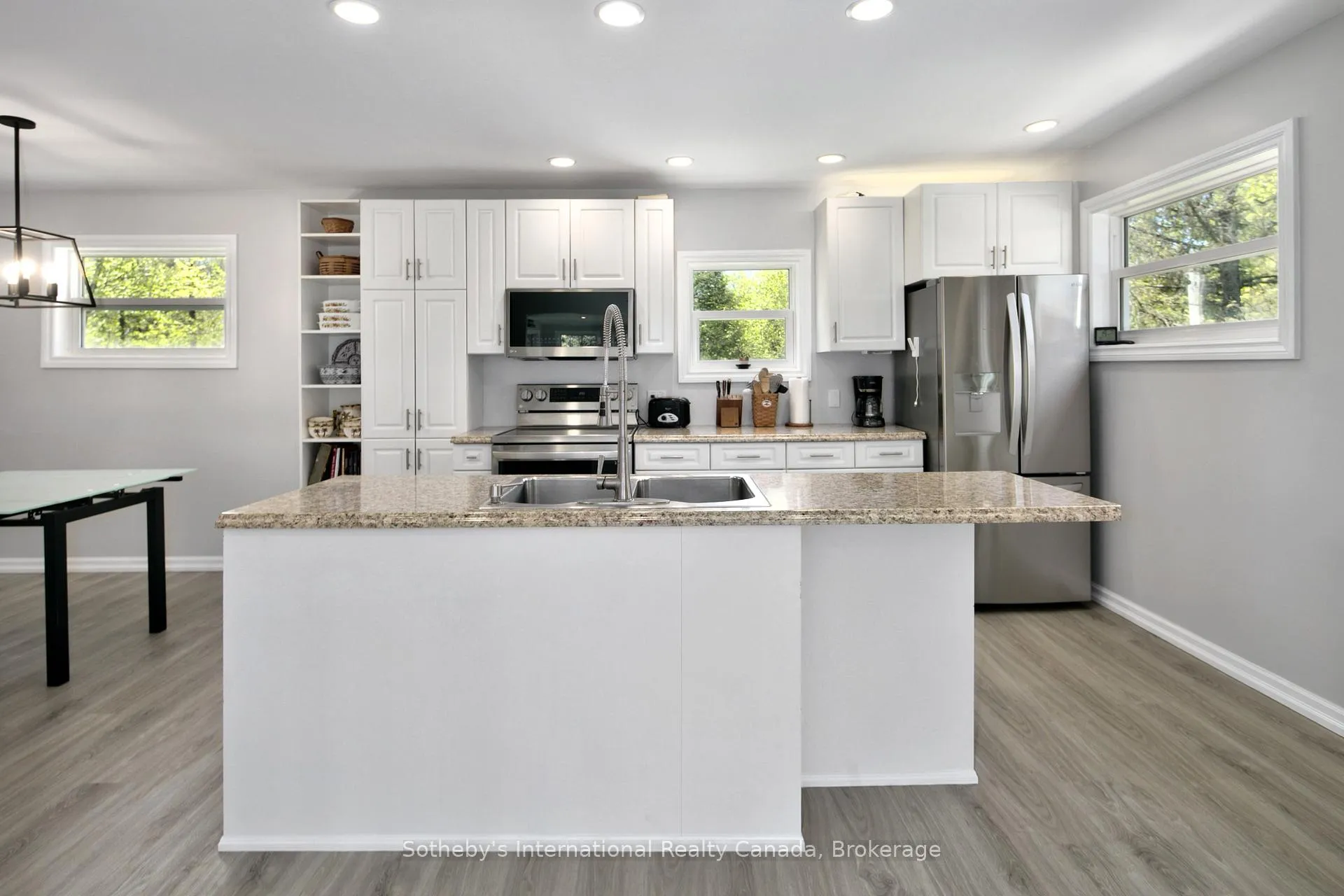 Photo 13 of 640514 Hamilton Road, Chatsworth — HOMEH