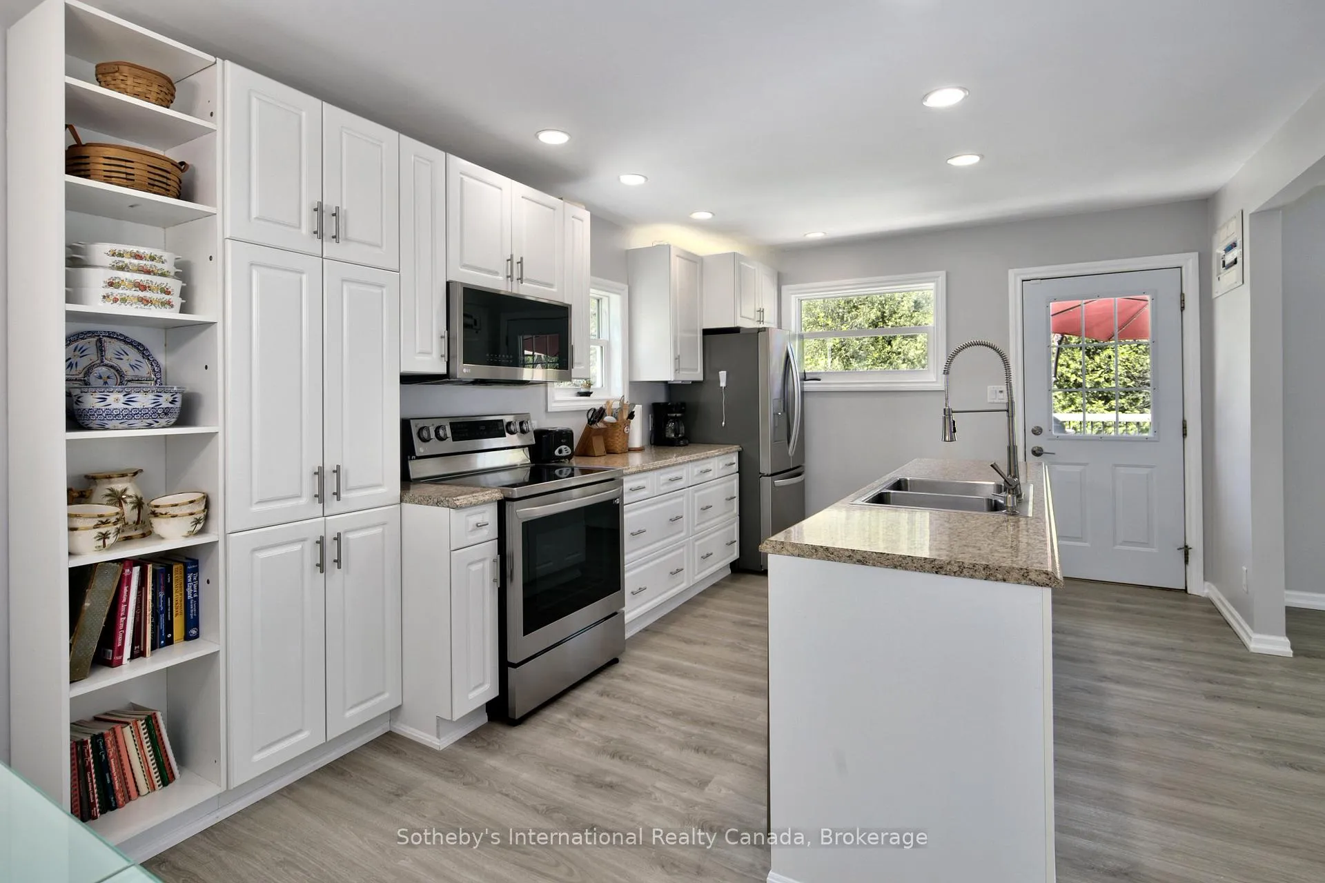 Photo 14 of 640514 Hamilton Road, Chatsworth — HOMEH