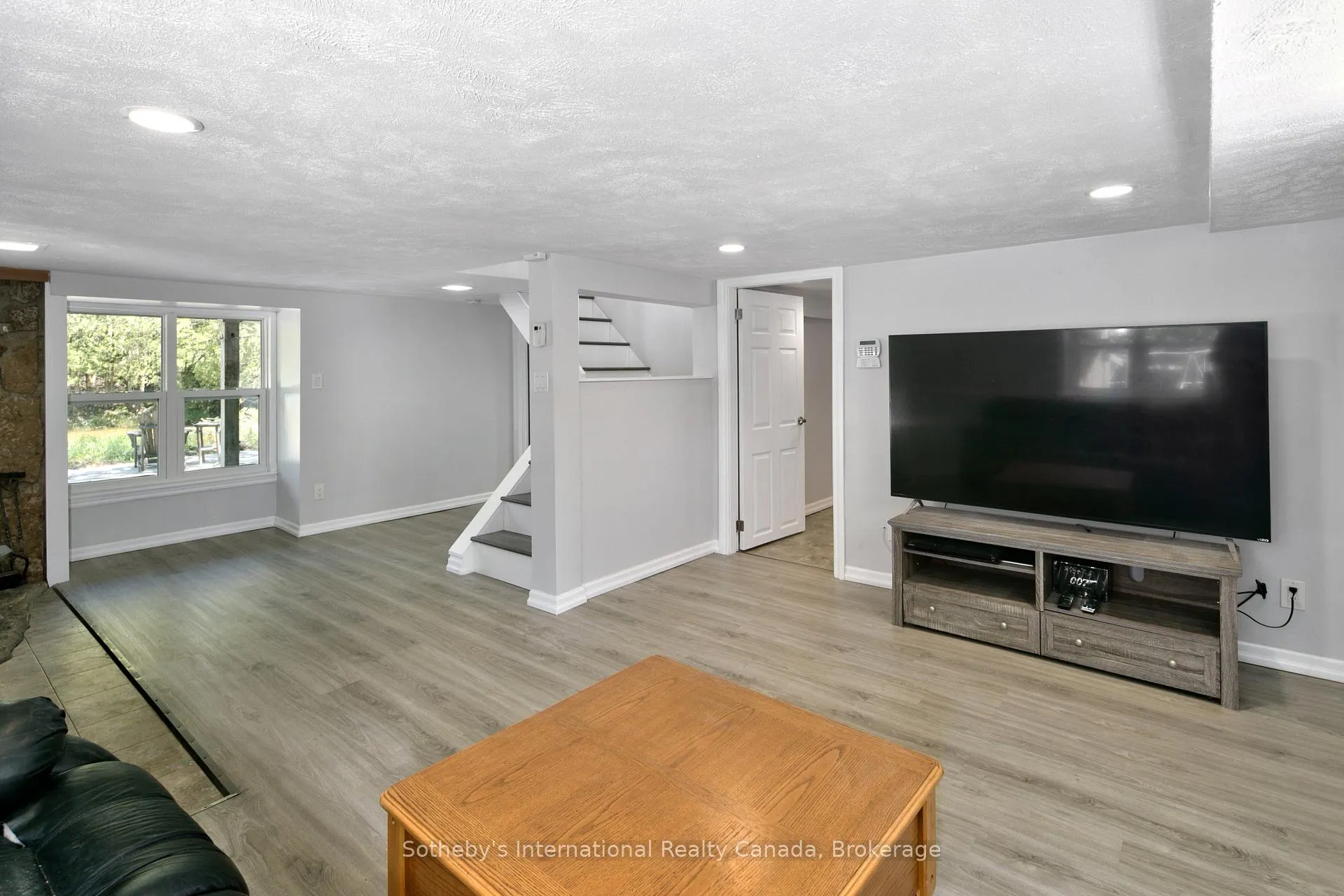 Photo 26 of 640514 Hamilton Road, Chatsworth — HOMEH