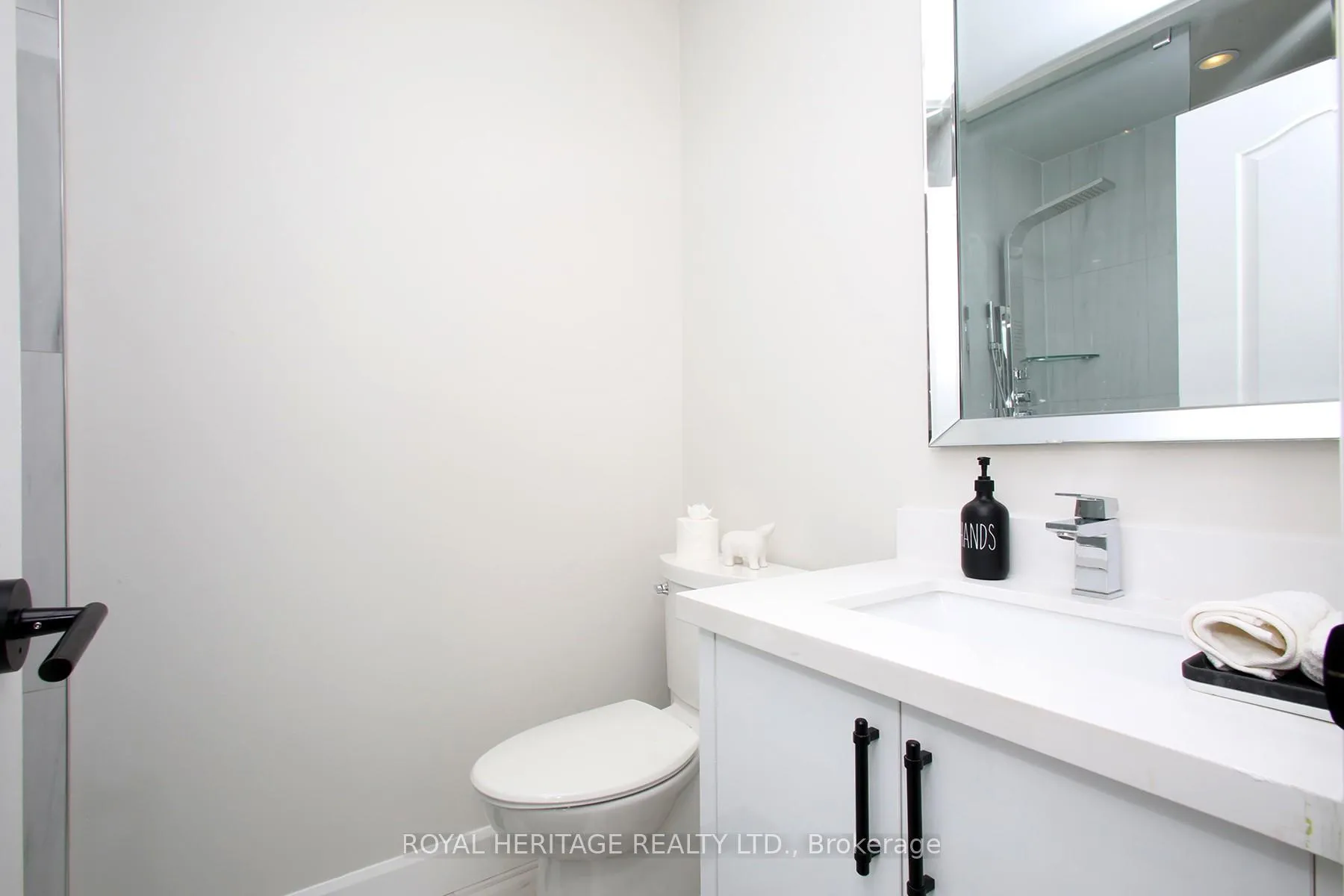 Photo 27 of 71 Lund Street, Richmond Hill, North Richvale — HOMEH