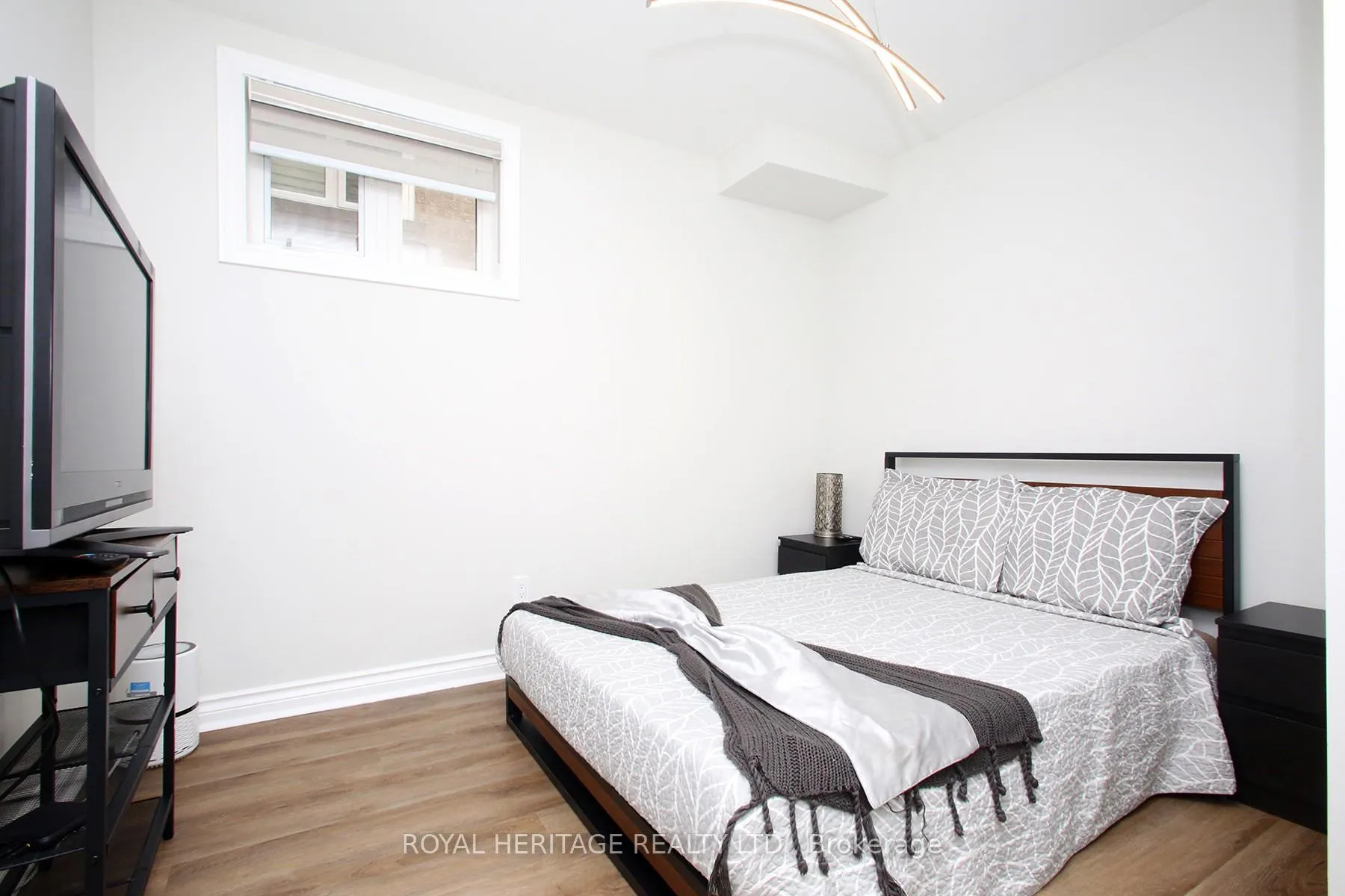 Photo 29 of 71 Lund Street, Richmond Hill, North Richvale — HOMEH