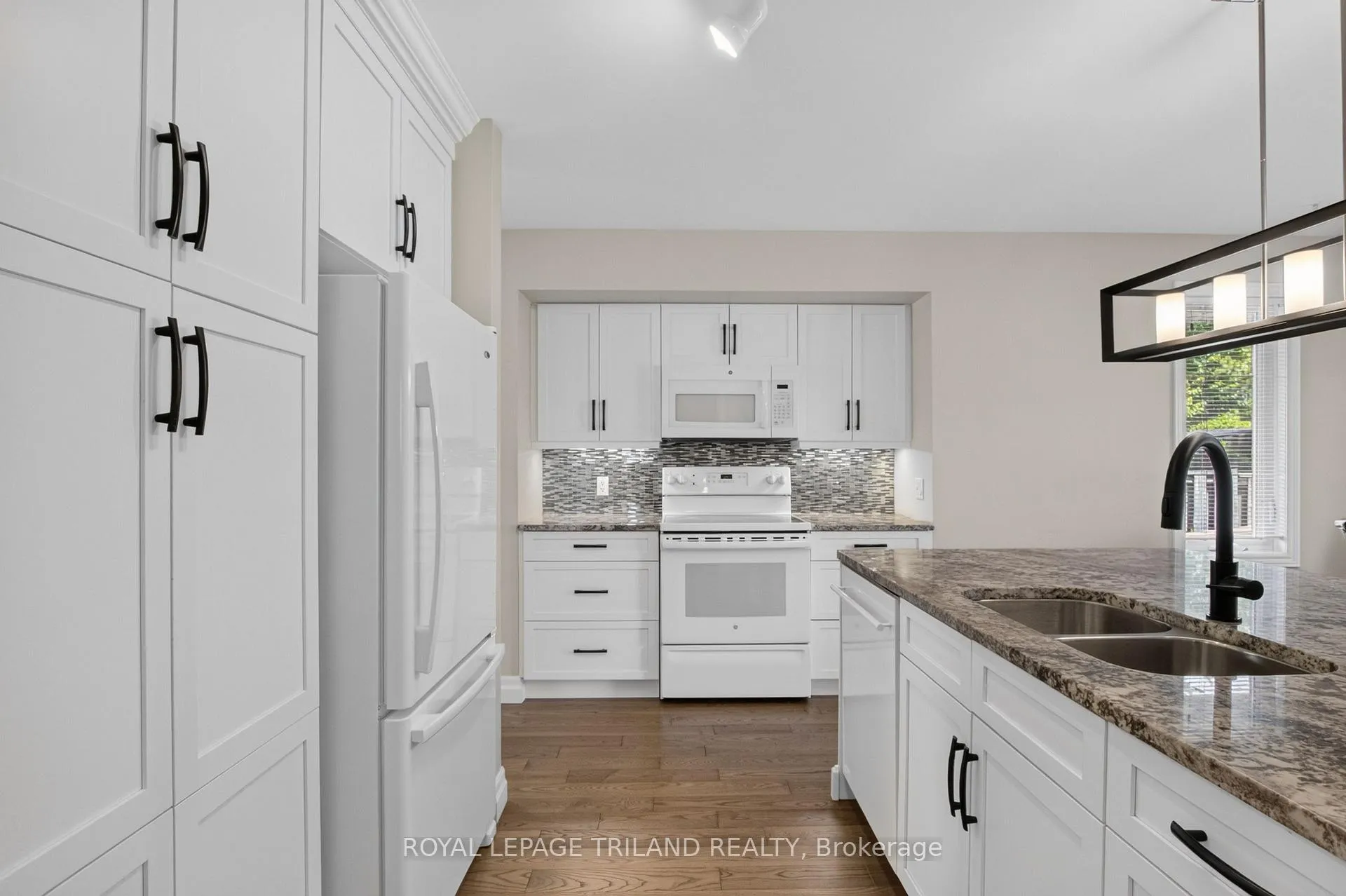 Photo 15 of 532 Highview Drive, St. Thomas — HOMEH