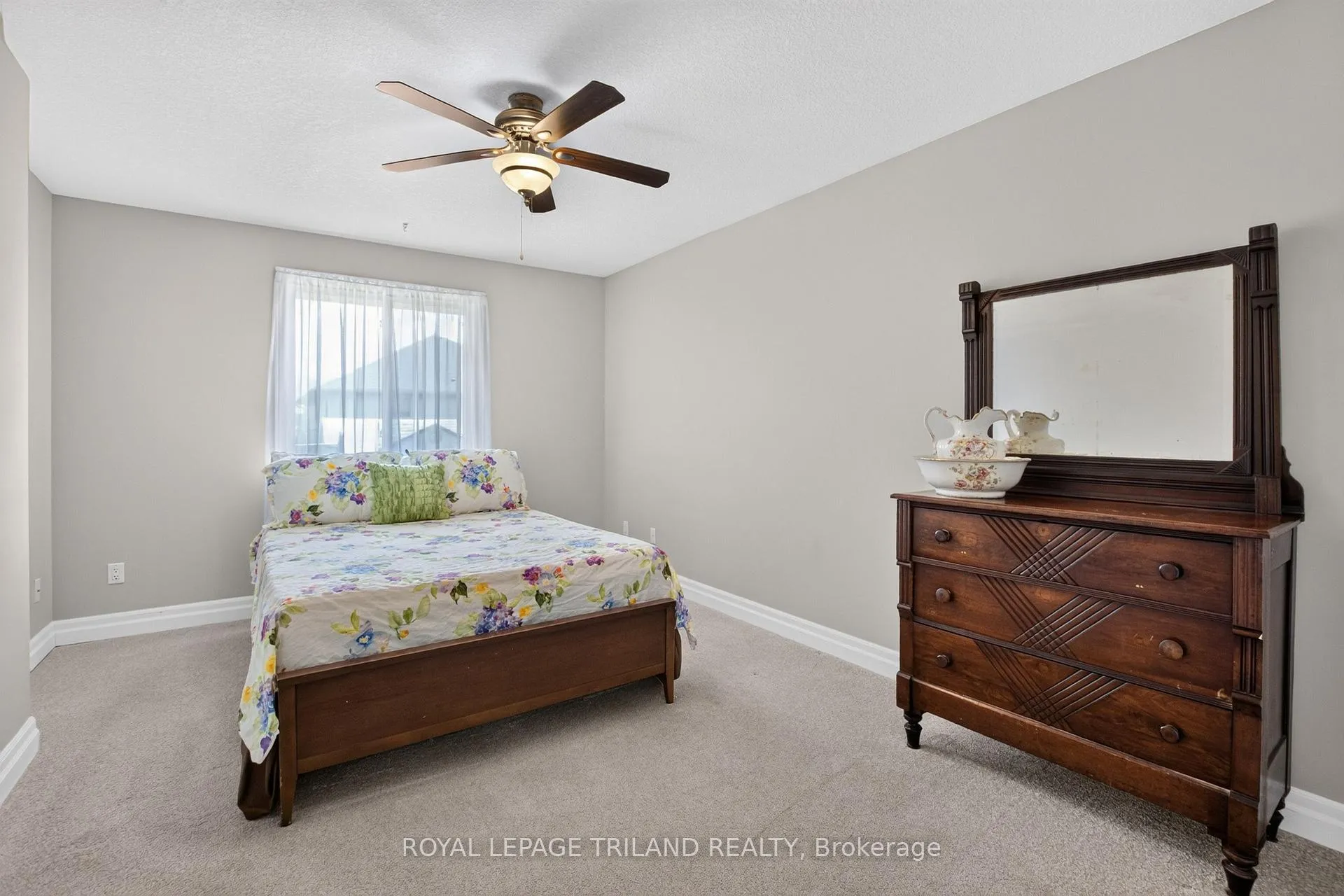 Photo 16 of 532 Highview Drive, St. Thomas — HOMEH