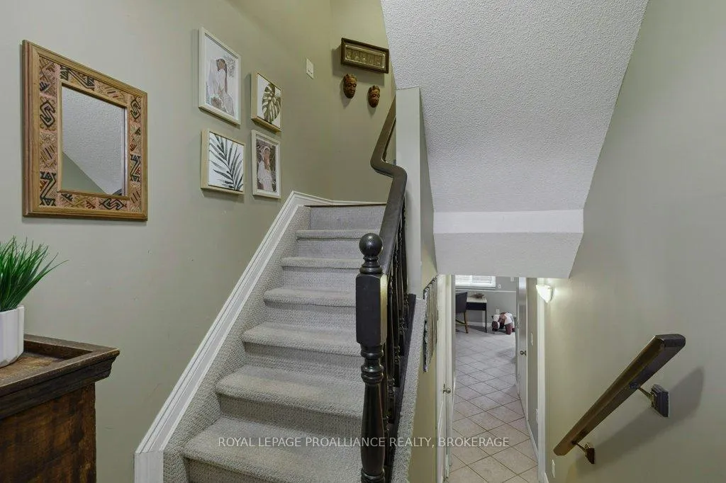 Photo 5 of 882 Winchester Lane, Kingston, North of Taylor-Kidd Blvd — HOMEH