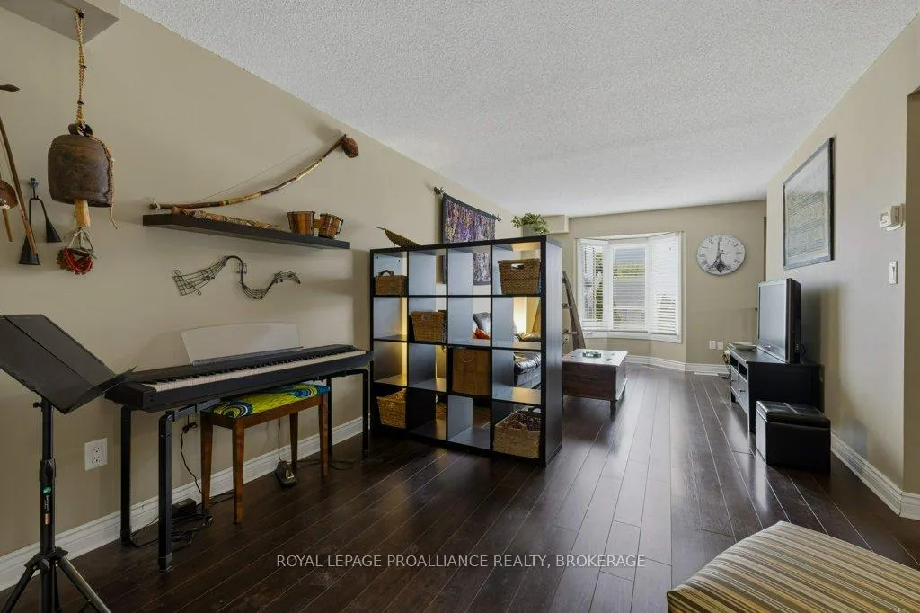 Photo 11 of 882 Winchester Lane, Kingston, North of Taylor-Kidd Blvd — HOMEH