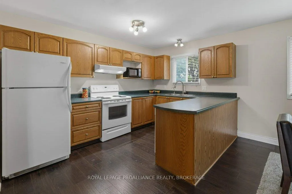 Photo 12 of 882 Winchester Lane, Kingston, North of Taylor-Kidd Blvd — HOMEH