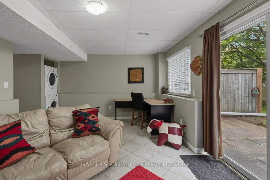 Photo 29 of 882 Winchester Lane, Kingston, North of Taylor-Kidd Blvd — HOMEH
