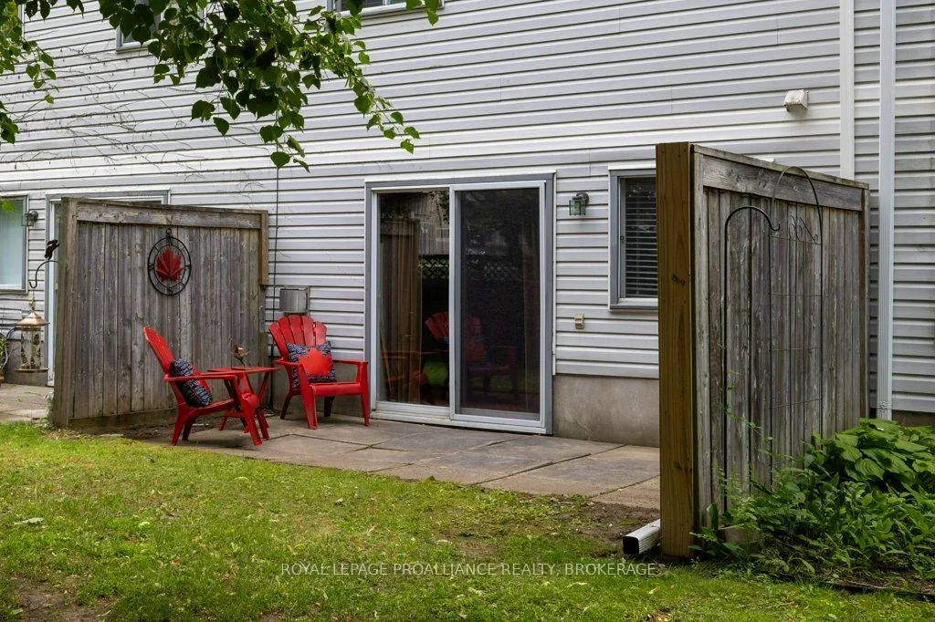 Photo 33 of 882 Winchester Lane, Kingston, North of Taylor-Kidd Blvd — HOMEH