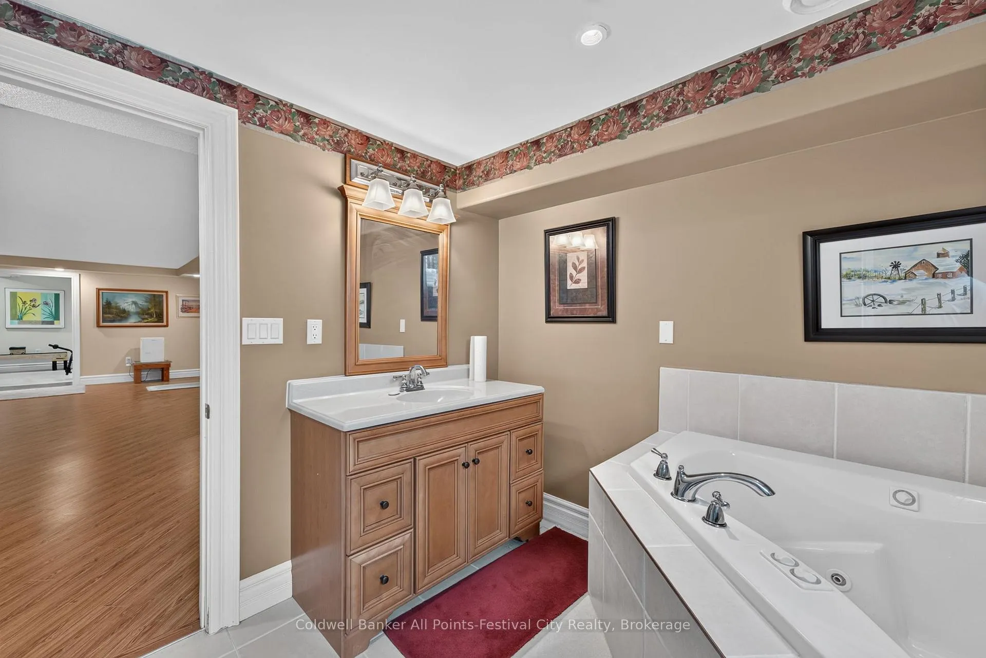 Photo 34 of 136 Bethune Crescent, Goderich, Goderich (Town) — HOMEH