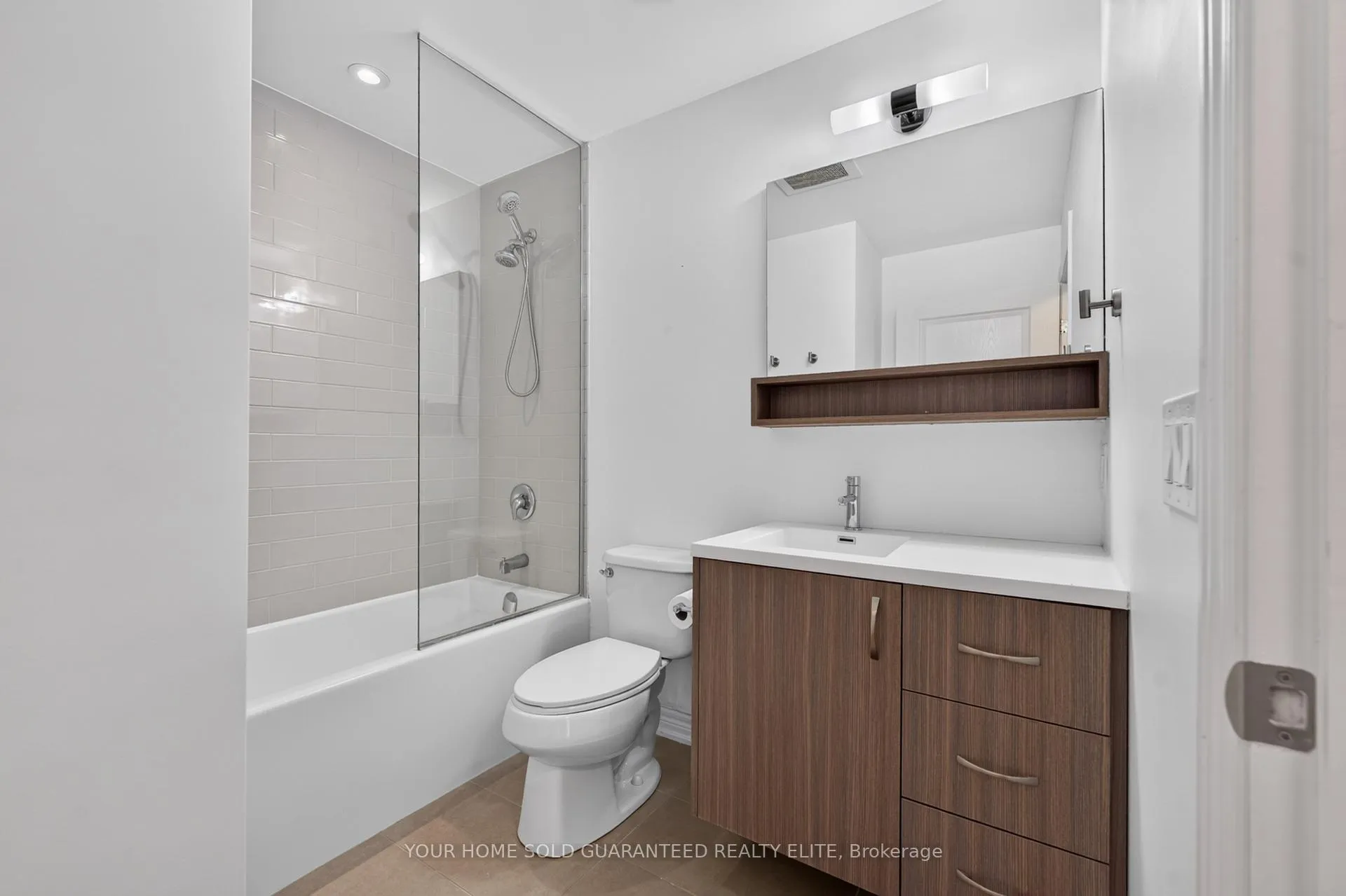 Photo 15 of Unit 322, 457 Plains Road E, Burlington, LaSalle — HOMEH